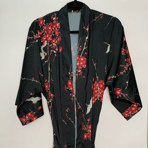 KIM + ONO CHERRY BLOSSOM AND CRANE KIMONO